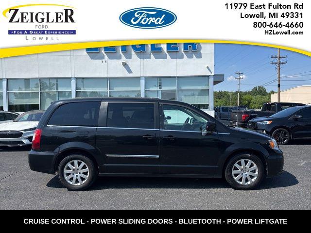 2014 Chrysler Town & Country Touring for sale in Lowell, MI