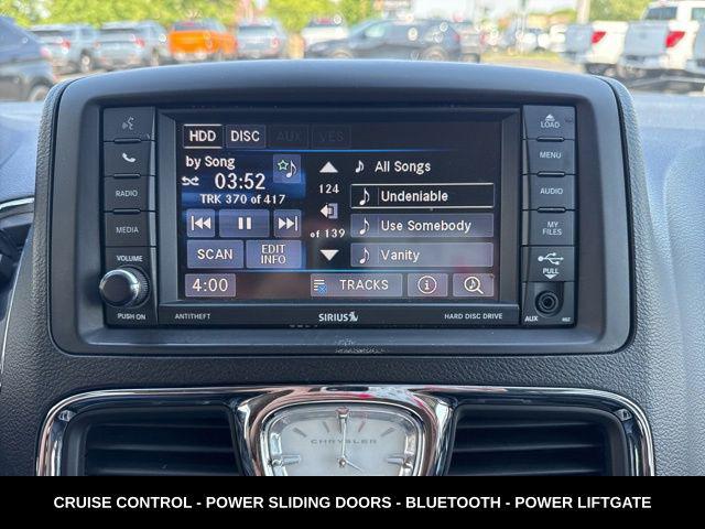 2014 Chrysler Town & Country Touring