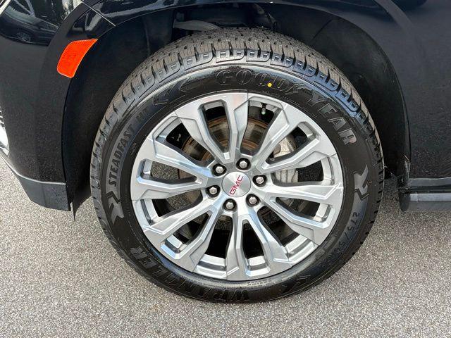 2021 GMC Yukon XL 4WD Denali