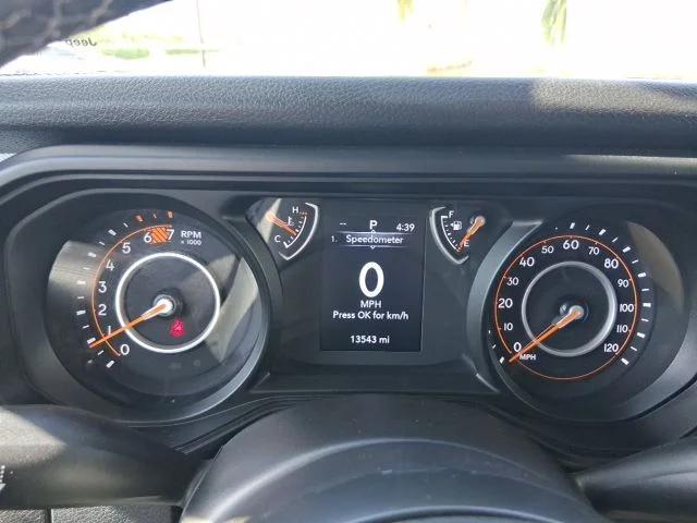 2025 Jeep Wrangler 4-Door Summit 4x4