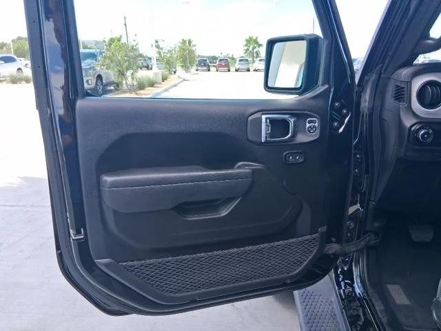 2025 Jeep Wrangler 4-Door Summit 4x4