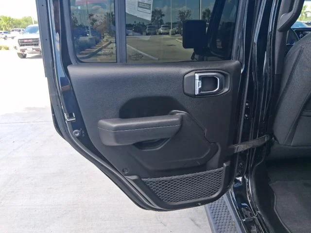 2025 Jeep Wrangler 4-Door Summit 4x4