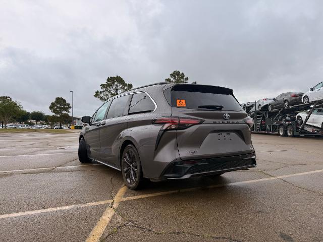 2022 Toyota Sienna XSE