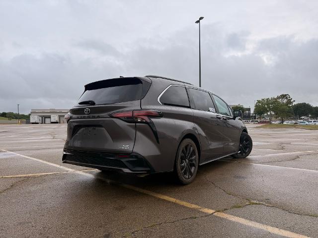 2022 Toyota Sienna XSE