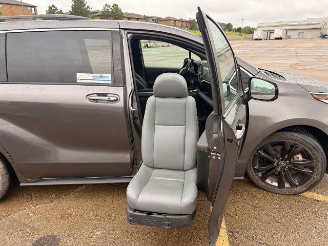 2022 Toyota Sienna XSE