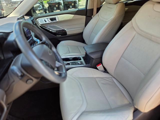 2023 Ford Explorer Platinum