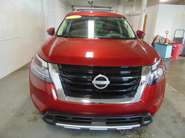 2024 Nissan Pathfinder Platinum 4WD