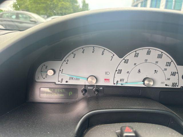 2002 Ford Thunderbird Base