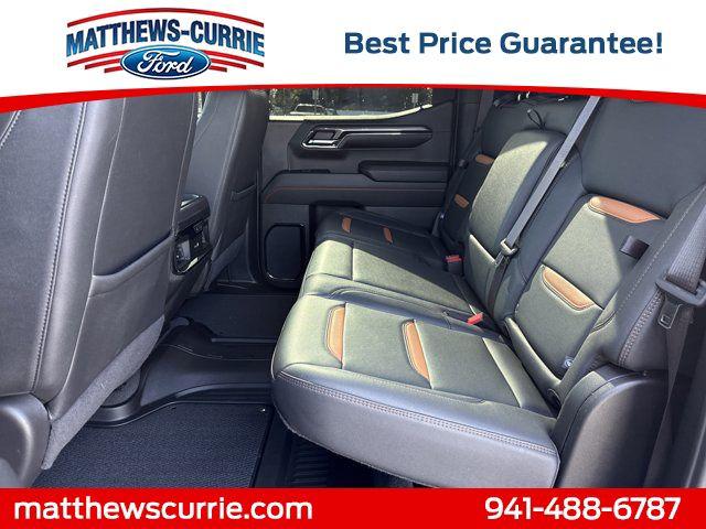 2024 GMC Sierra 1500 4WD Crew Cab Short Box AT4