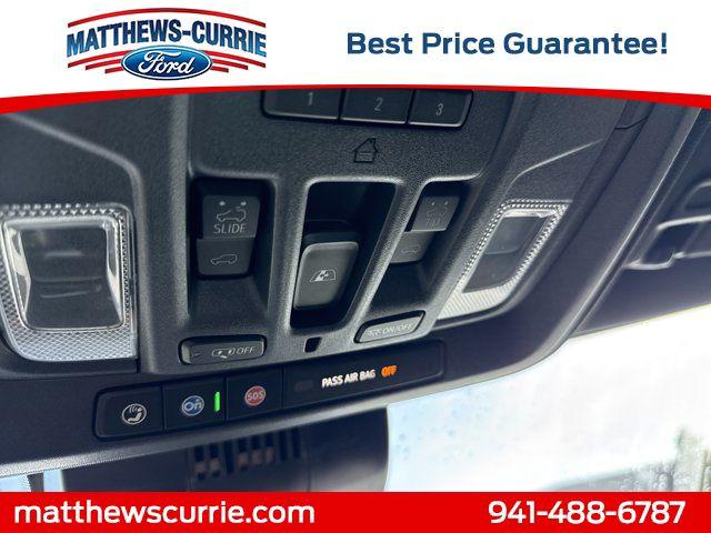 2024 GMC Sierra 1500 4WD Crew Cab Short Box AT4