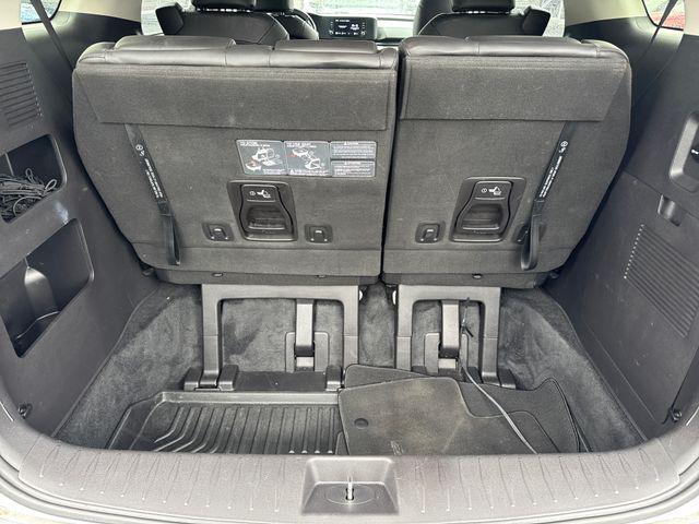 2022 Kia Carnival MPV LX Seat Package