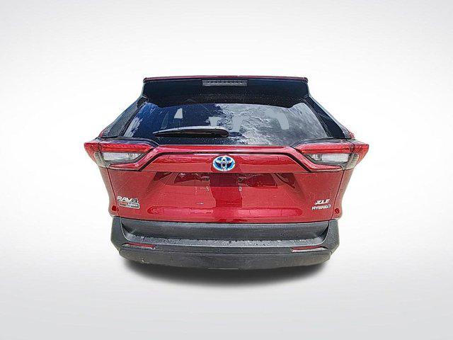 2020 Toyota RAV4 Hybrid XLE
