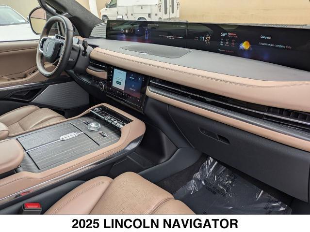 2025 Lincoln Navigator Black Label