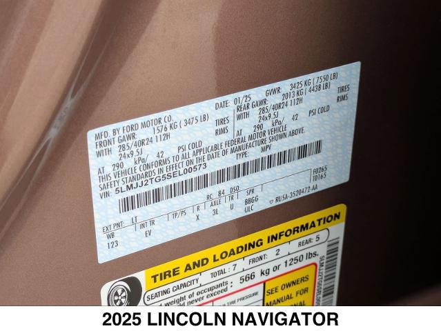 2025 Lincoln Navigator Black Label