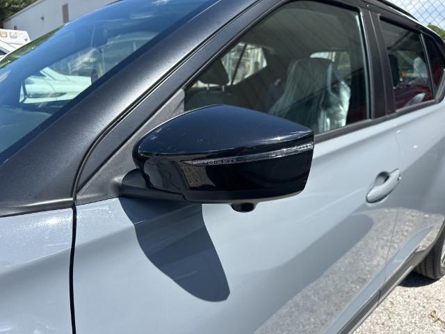2023 Nissan Kicks SR Xtronic CVT