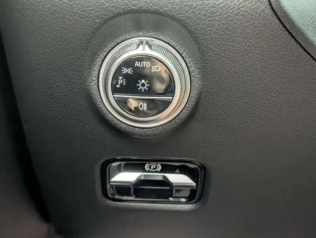 2024 Mercedes-Benz C-CLASS C 300 C 300