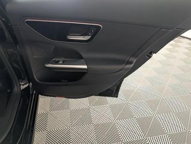 2024 Mercedes-Benz C-CLASS C 300 C 300