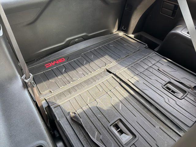 2021 GMC Acadia FWD SLT