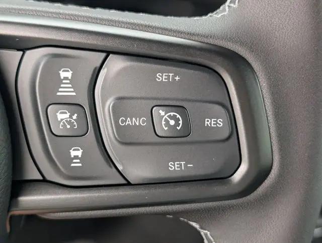 2026 Jeep Wrangler 4-Door Recon 4x4