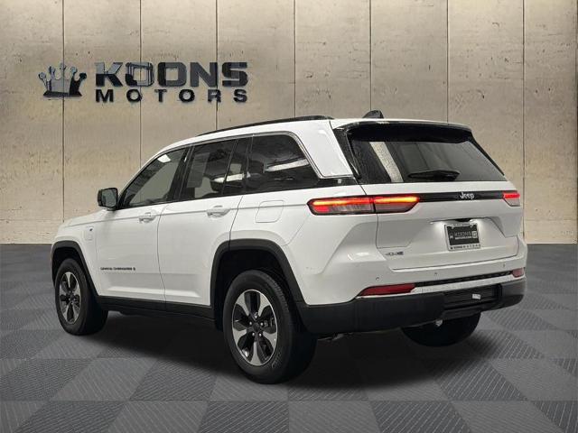 2024 Jeep Grand Cherokee Base