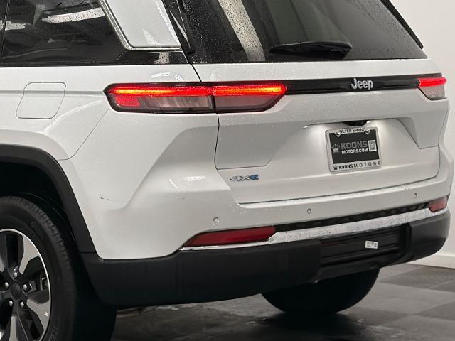 2024 Jeep Grand Cherokee Base