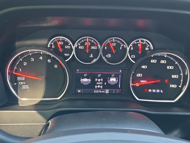 2022 Chevrolet Silverado 1500 4WD Crew Cab Short Bed RST