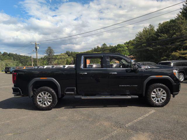 2022 GMC Sierra 2500HD 4WD Crew Cab Standard Bed Denali