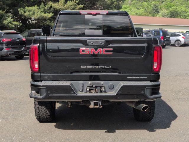 2022 GMC Sierra 2500HD 4WD Crew Cab Standard Bed Denali