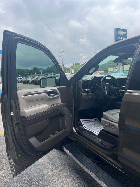 2023 Chevrolet Silverado 1500 4WD Crew Cab Short Bed LTZ