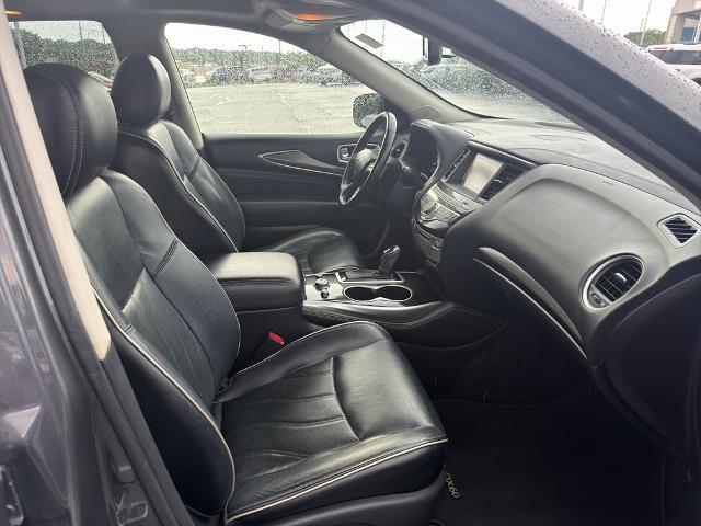2017 INFINITI QX60 Base