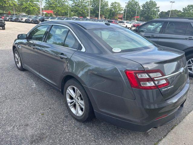 2016 Ford Taurus SE
