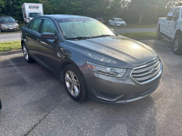 2016 Ford Taurus SE