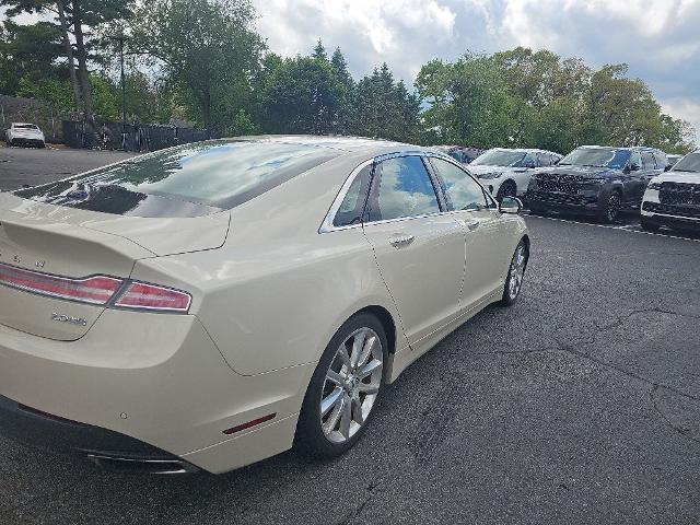 2016 Lincoln MKZ Base