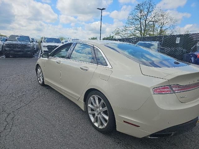 2016 Lincoln MKZ Base