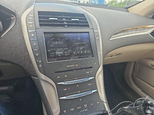 2016 Lincoln MKZ Base