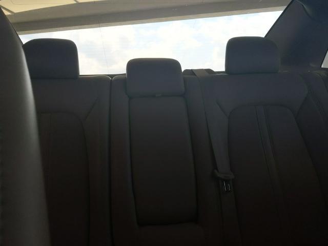 2016 Lincoln MKZ Base