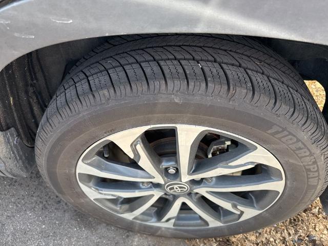 2022 Toyota Corolla Cross XLE