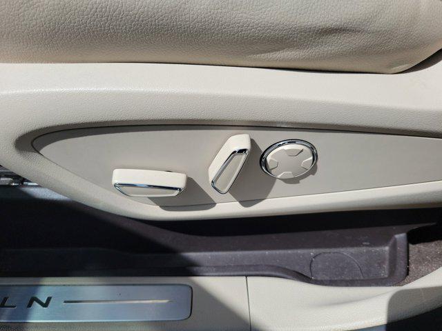 2019 Lincoln MKC Standard