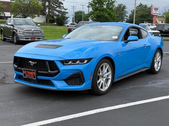2024 Ford Mustang GT Premium Fastback