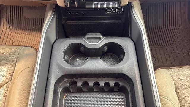 2019 Ram 1500 Laramie Crew Cab 4x4 5'7" Box
