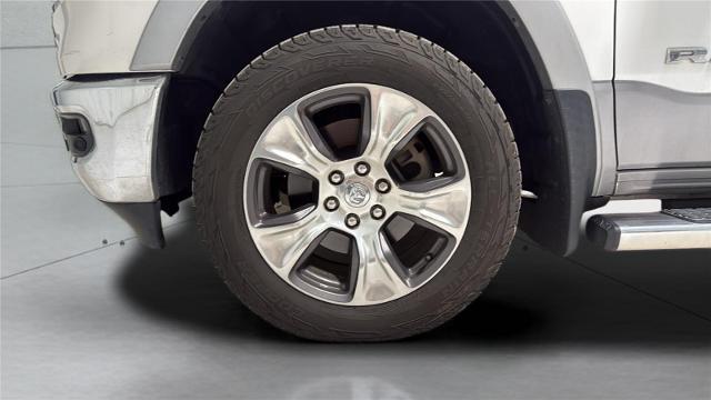 2019 Ram 1500 Laramie Crew Cab 4x4 5'7" Box