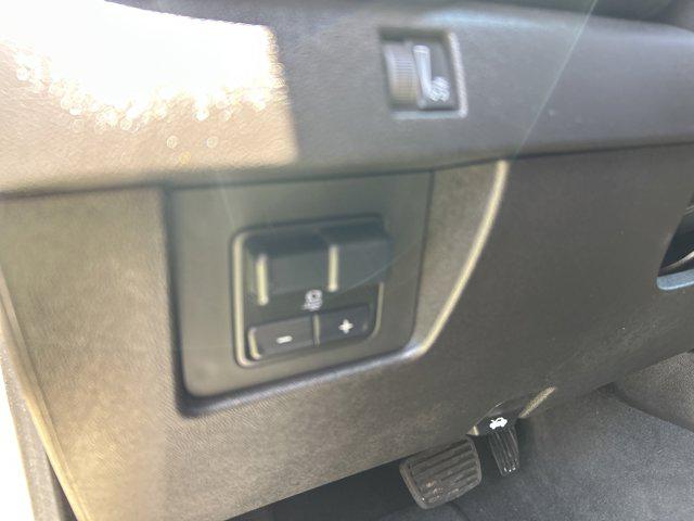 2023 GMC Canyon 4WD Crew Cab Short Box Elevation