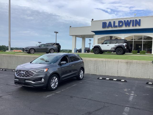 2022 Ford Edge Titanium