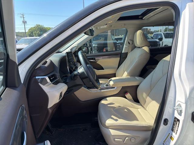 2022 Toyota Highlander Limited