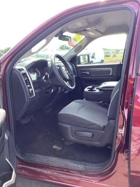 2024 Ram 1500 Classic SLT Quad Cab 4x4 6'4" Box