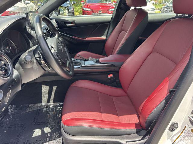 2024 Lexus IS 300 300