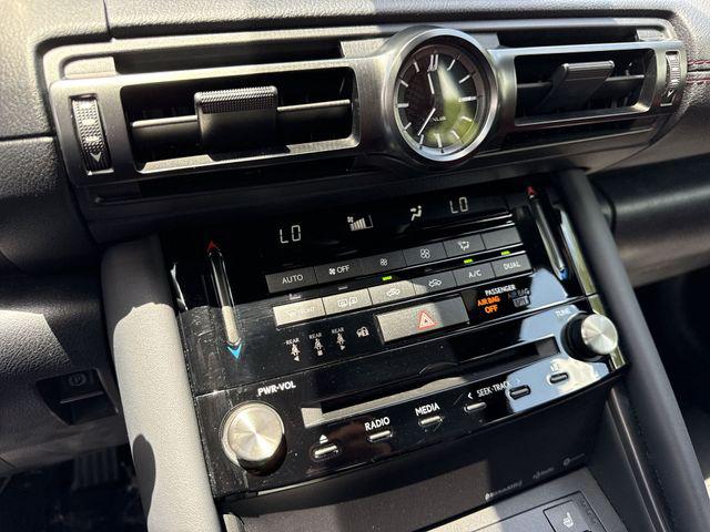 2024 Lexus IS 300 300