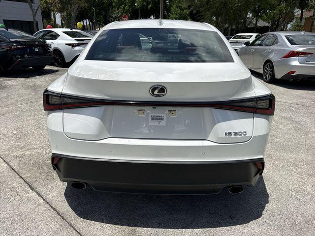 2024 Lexus IS 300 300
