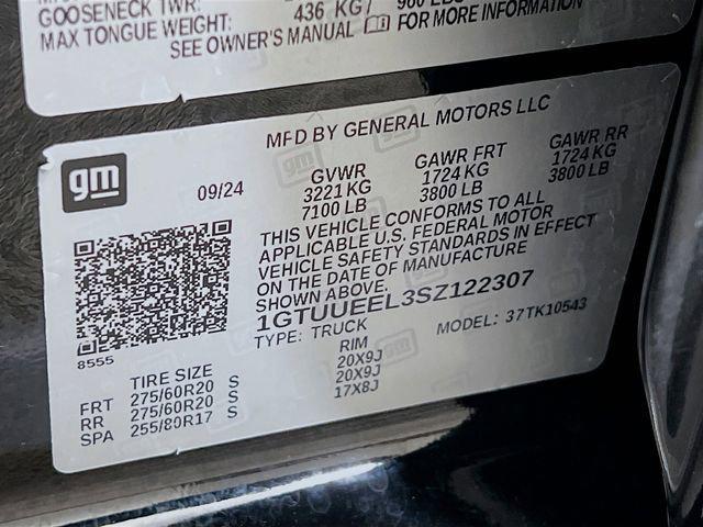 2025 GMC Sierra 1500 4WD Crew Cab Short Box AT4