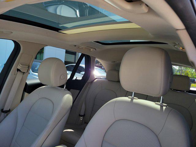 2022 Mercedes-Benz GLC SUV